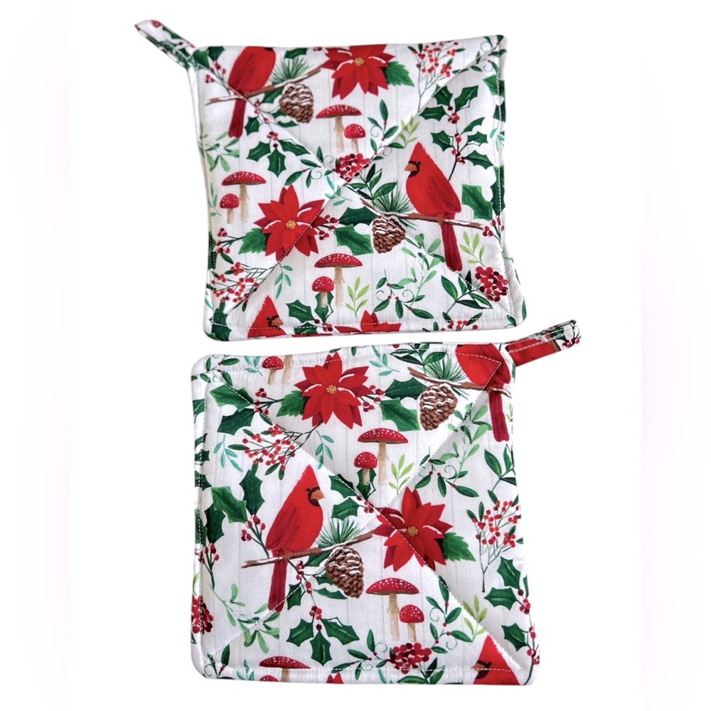 Hand Crafted Colorful Red Cardinals Themed Fabric Pot Holders or Hot Mats Trivet - Picture 4 of 10